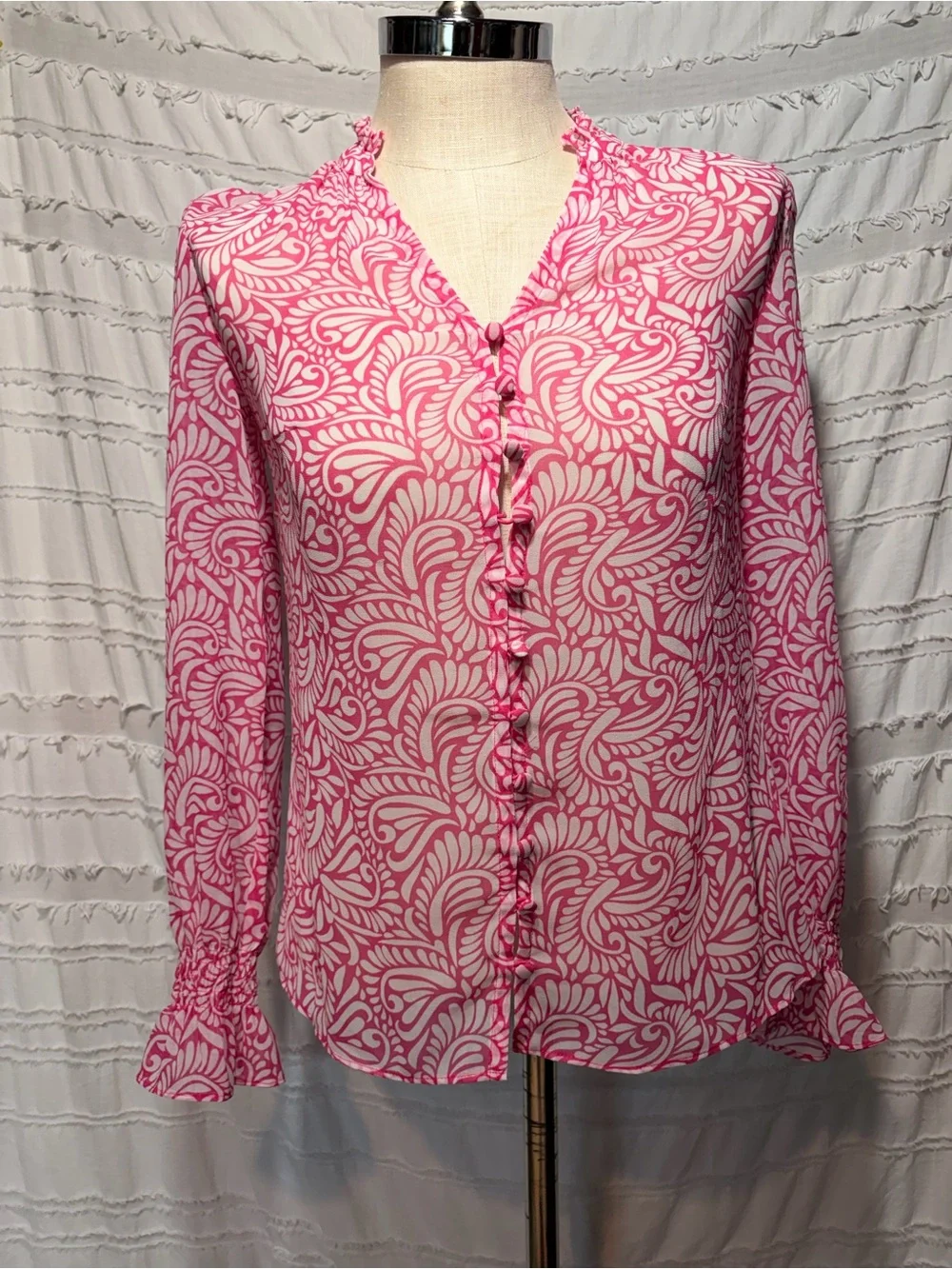 Boden Evangeline Blouse, ruffled collar. *Flaw